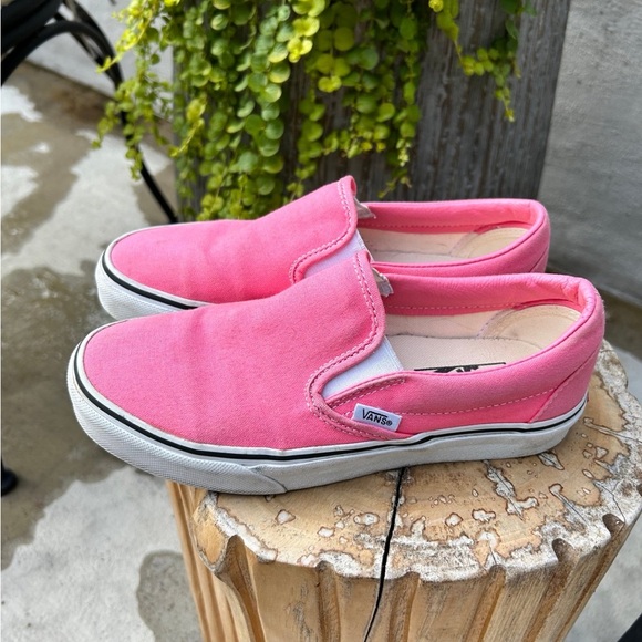 Vans Off the Wall Classic Slip on Sneaker Rare Neon Knockout Pink Women’s Size 7 - Picture 2 of 10